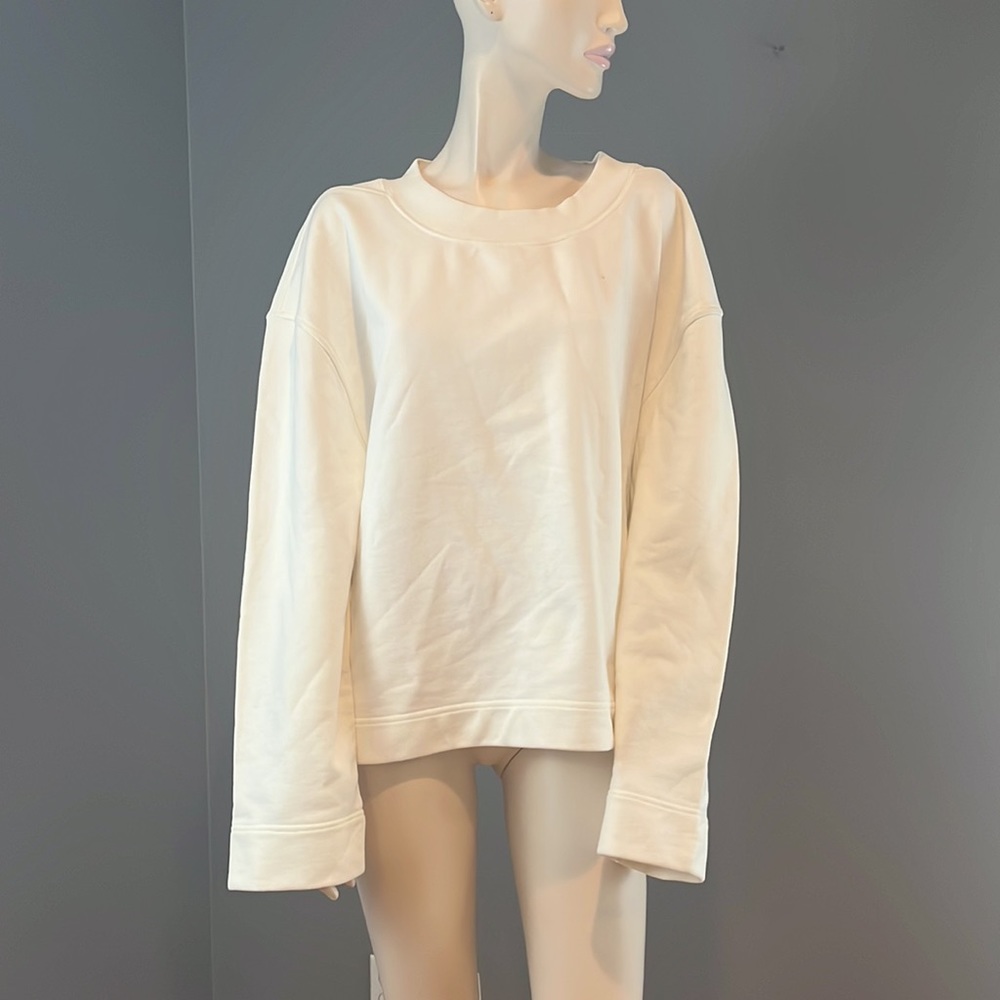 Burberry Cream Boxy Crewneck Sweatshirt - Picture 2 of 11